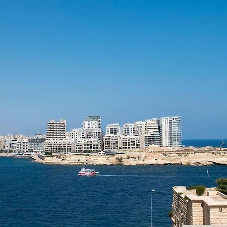 Vallettastay - Harbor View Gem- Sea View 1 Bed Apt Exteriör bild